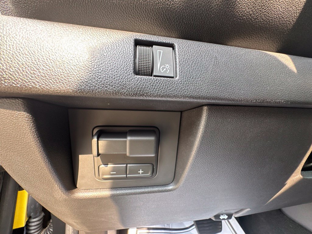 Used 2026 Chevrolet Colorado Trail Boss AWD/4WD image 16