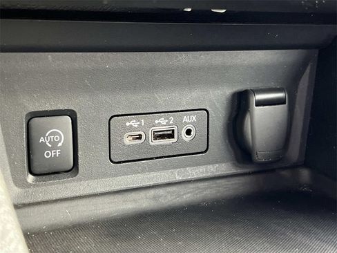 Used 2024 Nissan Sentra SV image 20