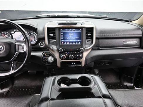 Used 2019 RAM 1500 Laramie AWD/4WD image 14