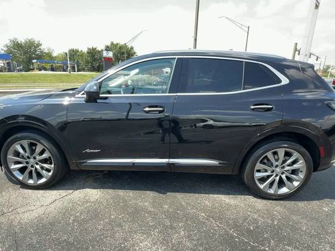 Used 2022 Buick Envision Avenir w/ Technology Package II image 5