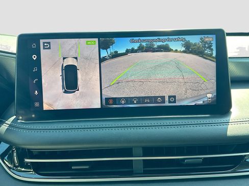 Used 2026 INFINITI QX60 Luxe w/ Cargo Package FWD image 17