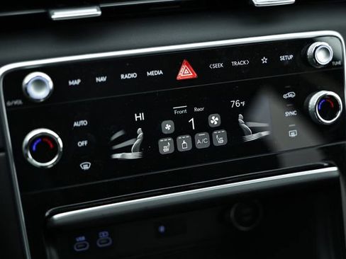 Certified 2025 Genesis GV80 2.5T Standard image 38