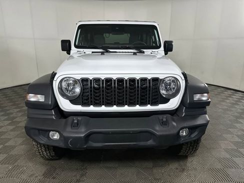 Used 2024 Jeep Wrangler Sport S image 8