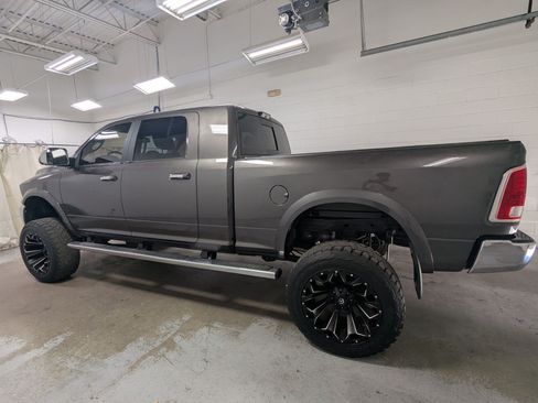 Used 2017 RAM 2500 Laramie AWD/4WD image 10