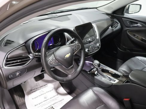 Used 2024 Chevrolet Malibu LT FWD image 15