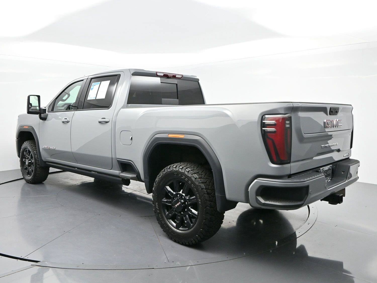 Used 2024 GMC Sierra 2500 AT4 w/ AT4 Premium Plus Package AWD/4WD image 5