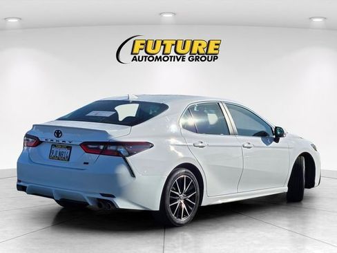 Certified 2024 Toyota Camry SE FWD image 5