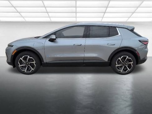 New 2026 Chevrolet Equinox EV LT image 29