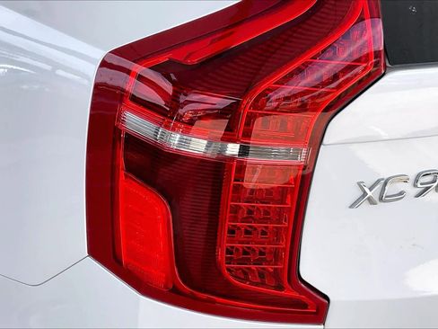 Used 2023 Volvo XC90 T8 Plus w/ Protection Package image 29