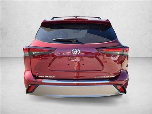 Used 2026 Toyota Highlander Platinum AWD/4WD image 6