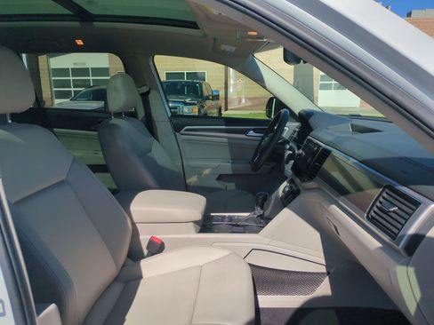 Used 2019 Volkswagen Atlas SEL AWD/4WD image 29
