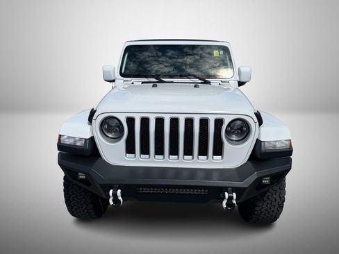 Used 2018 Jeep Wrangler Unlimited Sahara AWD/4WD image 7