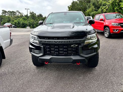 Used 2022 Chevrolet Colorado ZR2 image 2