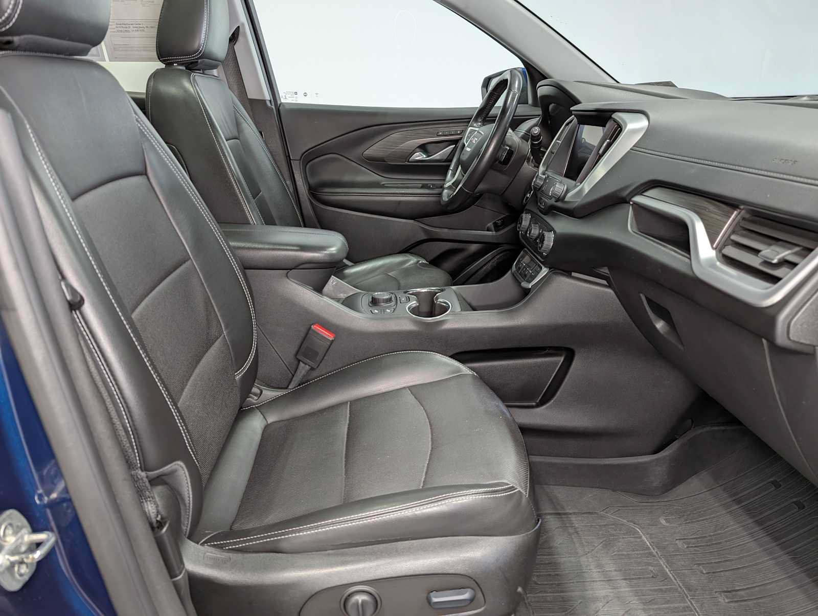 Used 2022 GMC Terrain SLT w/ Tech Package AWD/4WD image 41