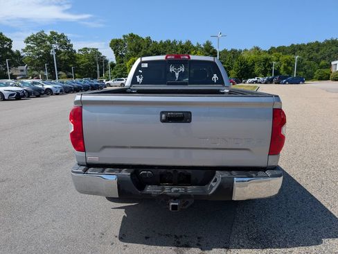 Used 2017 Toyota Tundra SR5 w/ TRD Off Road Package AWD/4WD image 4