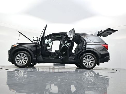 Used 2022 Ford Explorer Limited w/ Equipment Group 301A image 60