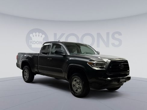 Used 2021 Toyota Tacoma SR image 14