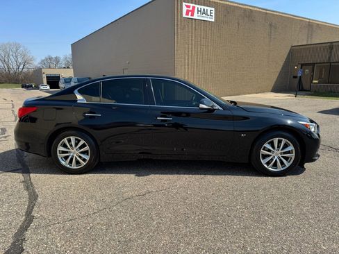 Used 2015 INFINITI Q50 Premium w/ Navigation Package AWD/4WD image 11