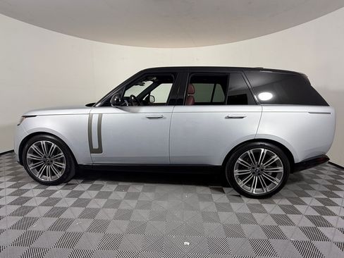 Certified 2025 Land Rover Range Rover SE AWD/4WD image 2