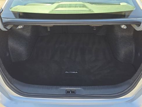 Certified 2024 Nissan Altima 2.5 SR FWD image 10