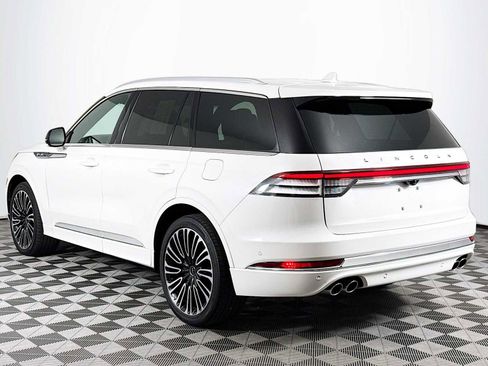 Used 2023 Lincoln Aviator Black Label w/ Dynamic Handling Package image 7