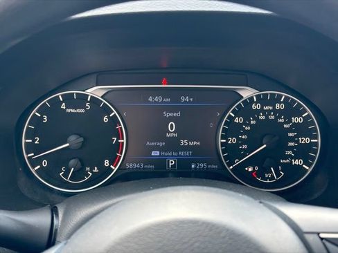 Used 2024 Nissan Altima 2.5 SV FWD image 17