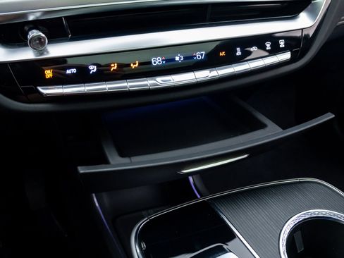 Certified 2025 Cadillac Lyriq Luxury w/ LPO, Floor Liner Package AWD/4WD image 32