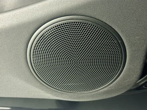 Used 2026 Land Rover Range Rover Evoque S image 18