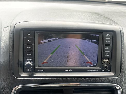 Used 2019 Dodge Grand Caravan SXT image 30