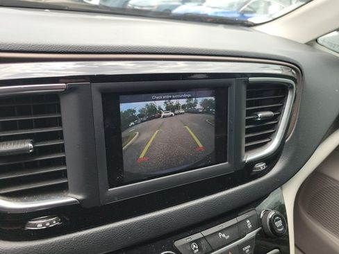 Used 2020 Chrysler Voyager LX w/ Cold Weather Group FWD image 27