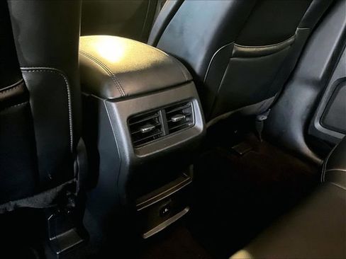 Used 2023 Ford Edge SEL image 28