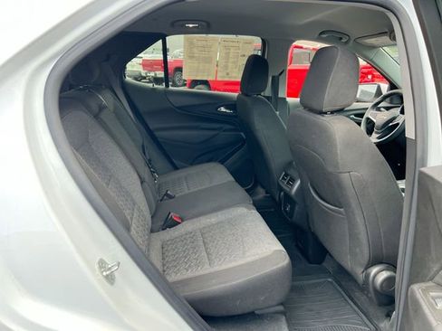 Used 2024 Chevrolet Equinox LT AWD/4WD image 25