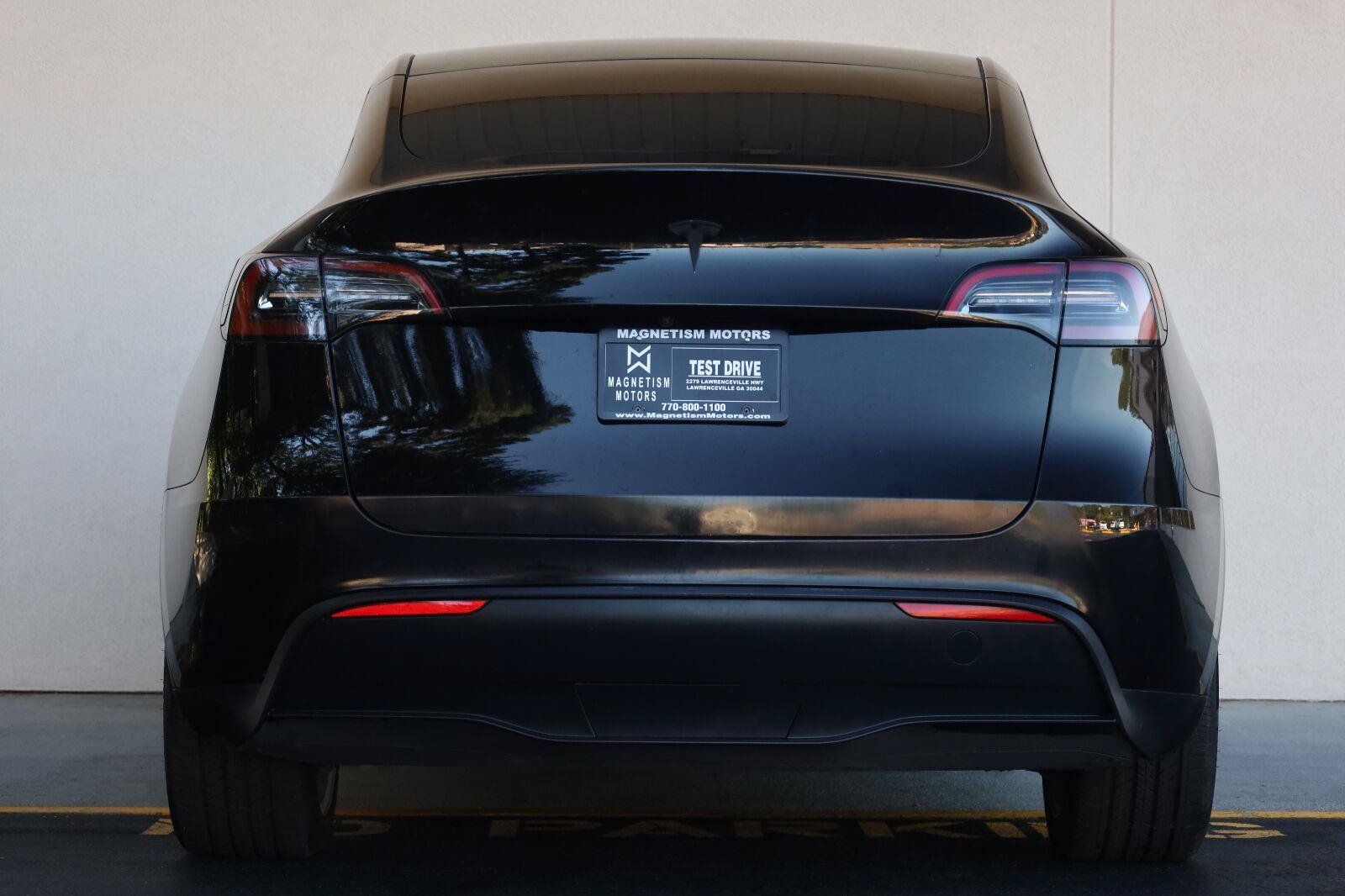 Used 2023 Tesla Model Y Long Range AWD/4WD image 10