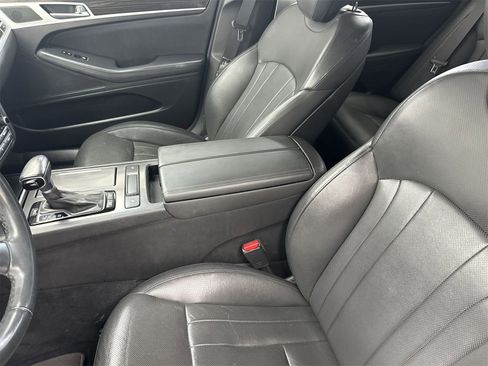 Used 2020 Genesis G80 3.8 image 30