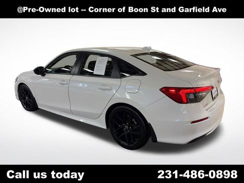 Used 2024 Honda Civic Sport image 3