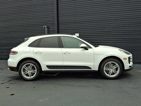 Certified 2021 Porsche Macan AWD/4WD image 8