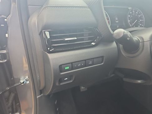 Certified 2025 Nissan Sentra SV w/ Trunk Package image 16