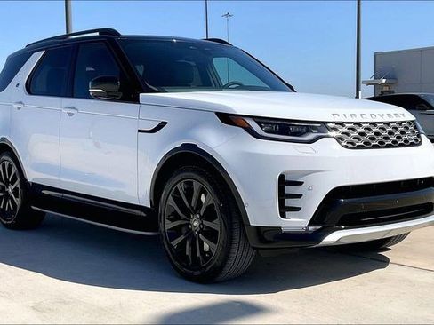 New 2026 Land Rover Discovery Limited Edition image 2