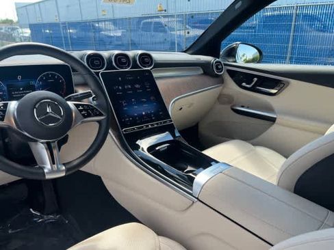 Certified 2024 Mercedes-Benz GLC 300 4MATIC image 17