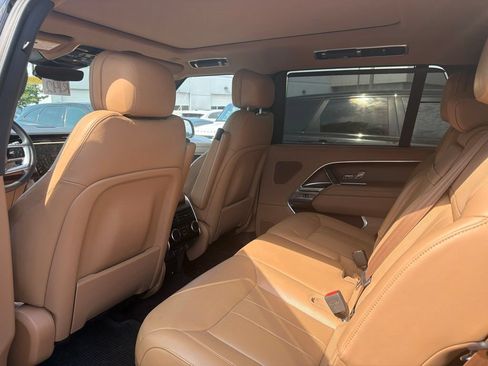 Certified 2025 Land Rover Range Rover Long Wheelbase SE AWD/4WD image 19