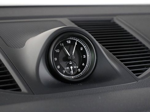 New 2026 Porsche Macan S image 16