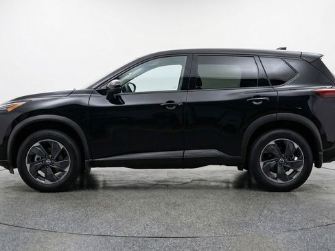 Used 2025 Nissan Rogue SV image 5