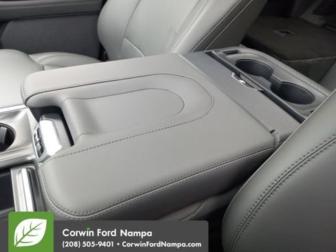New 2026 Ford Expedition Max Active AWD/4WD image 18