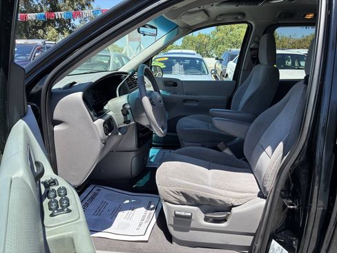Used 2001 Ford Windstar SE Sport FWD image 3