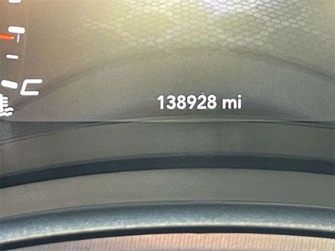 Used 2019 Dodge Charger R/T w/ Navigation & Travel Group image 27