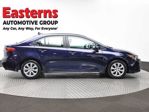 Used 2024 Toyota Corolla LE FWD image 4