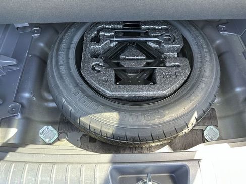 Used 2024 Hyundai Kona SEL FWD image 28