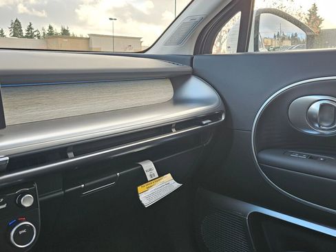 New 2026 Hyundai Ioniq 9 Limited image 22