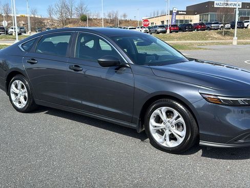 Used 2025 Honda Accord LX image 2