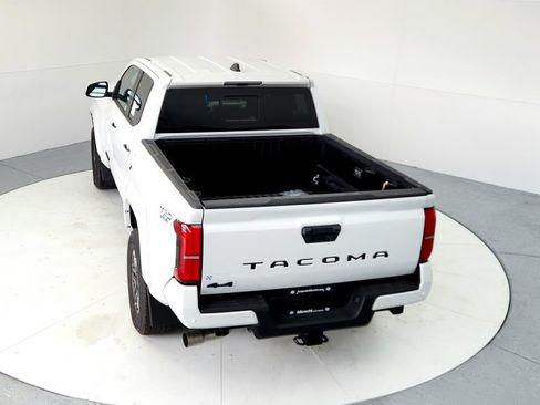 Used 2024 Toyota Tacoma TRD Sport w/ TRD Sport Upgrade Package AWD/4WD image 15